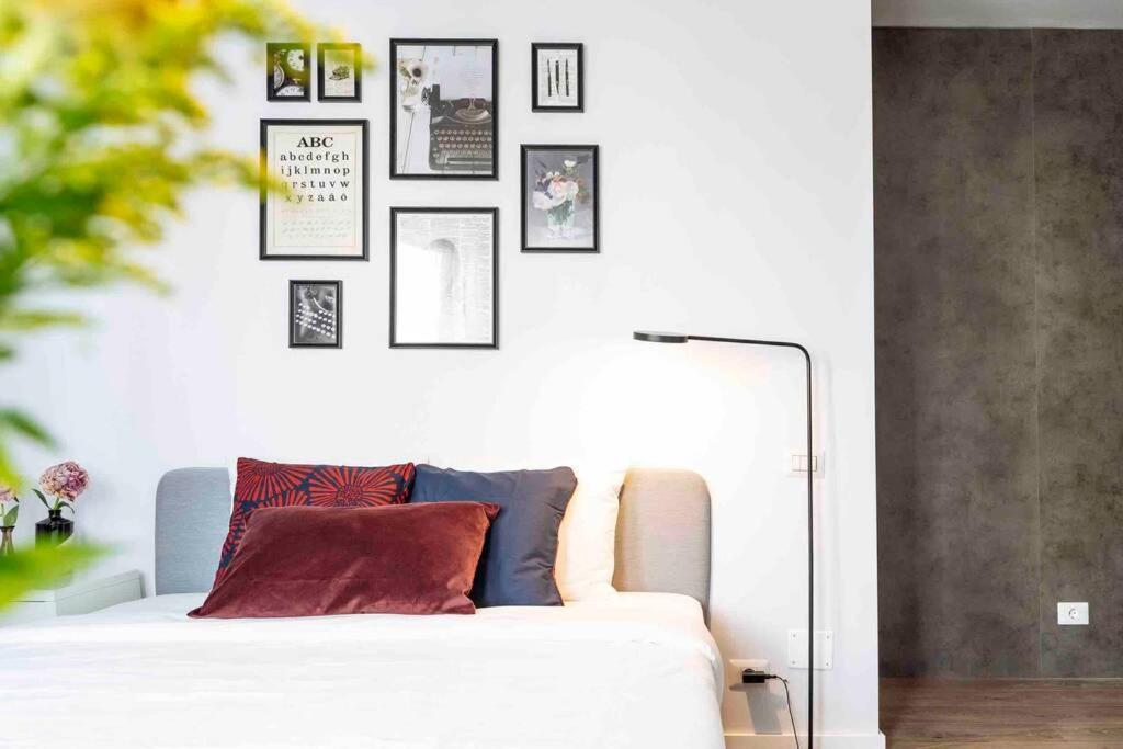 Beautiful Studio - Top Location - Netflix บูคาเรสต์ ภายนอก รูปภาพ